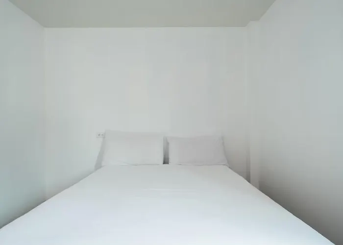 Newhi Sukhumvit 42 1 公寓 *